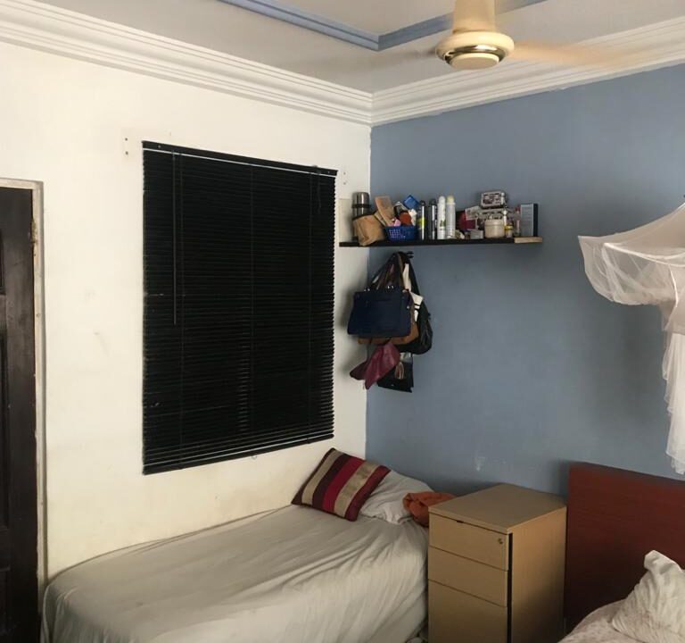 TESHIE 2 BEDROOMS FOR RENT