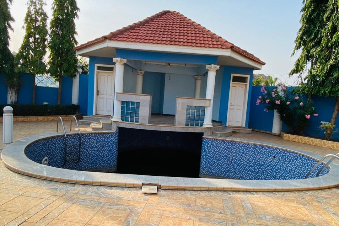 EAST LEGON FREEHOLD EXECUTIVE PROPERTY FOR SALE