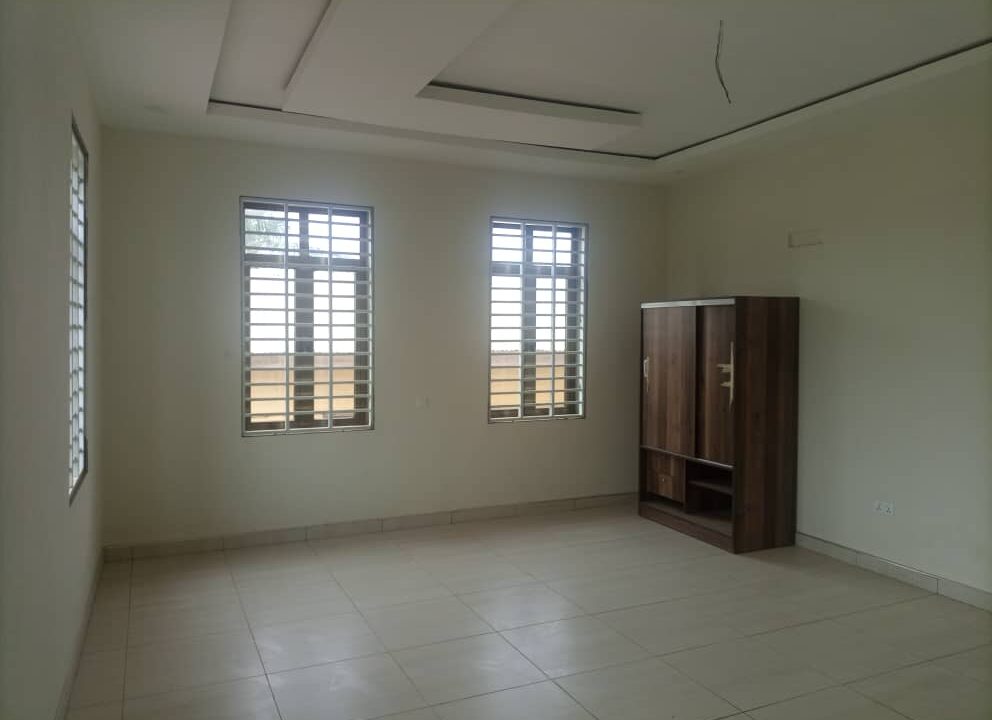 NORTH LEGON 4-BEDROOM HOUSE FOR SALE