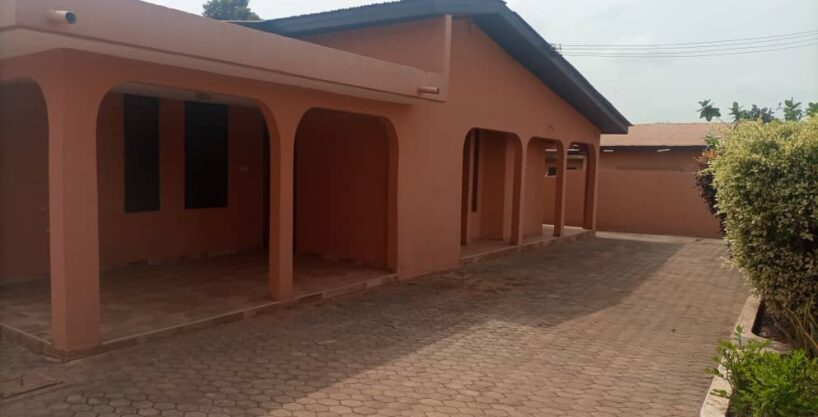 AGBOGBA HOUSE FOR SALE