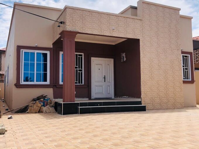 SPINTEX 3-BEDROOM HOUSE FOR SALE